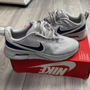 Men's Nike Airmax Nuaxis Running Sneakers Sz 10 (best fits 9 1/2) NEW
